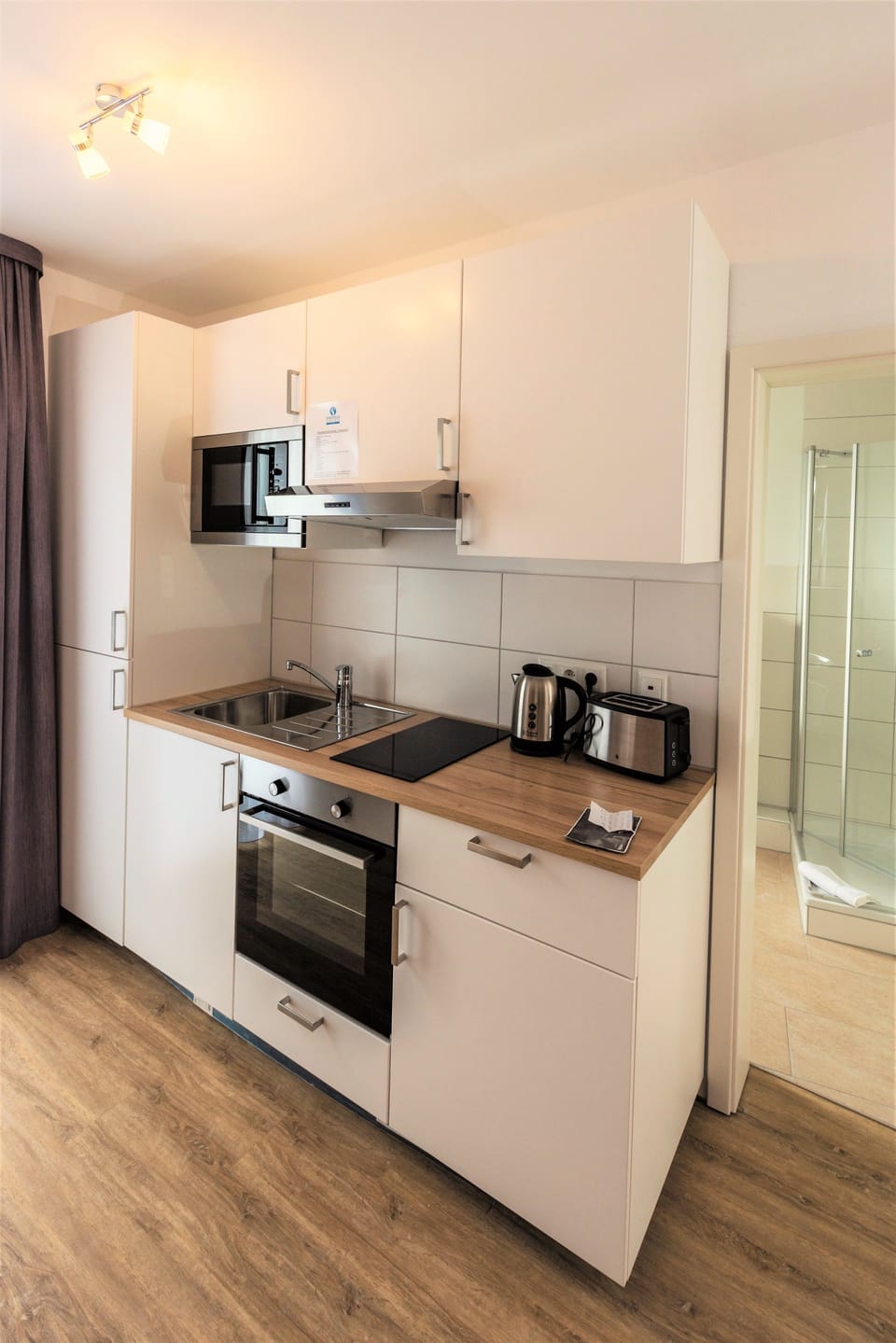 Standard Studio | Private kitchen | Mini-fridge