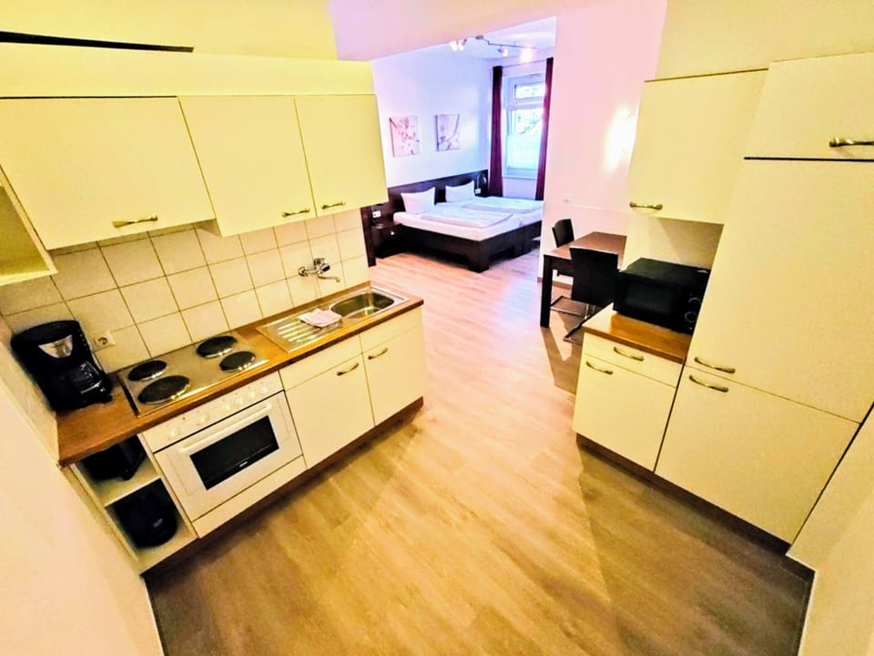 Standard Studio | Living area | Flat-screen TV