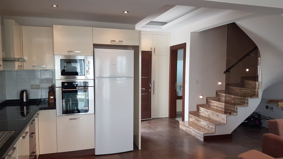 Family Villa, 3 Bedrooms | Mini-refrigerator
