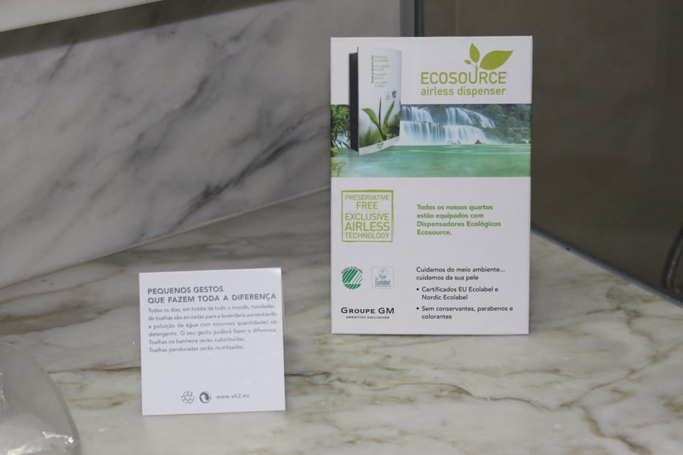 Standard Double or Twin Room | In-room safe, desk, soundproofing, wheelchair access