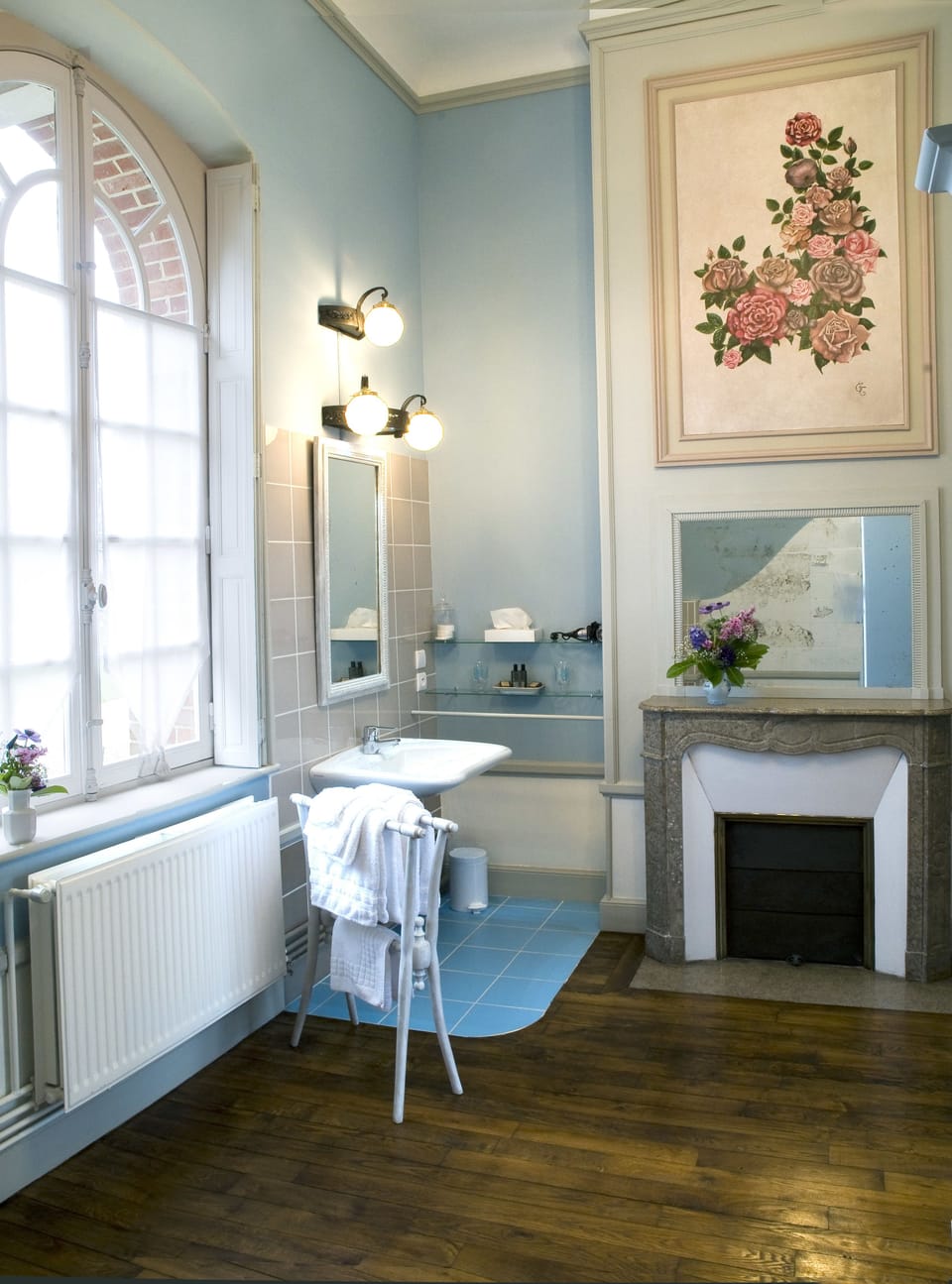 Comfort Double Room | Bathroom | Free toiletries, bathrobes, slippers, towels
