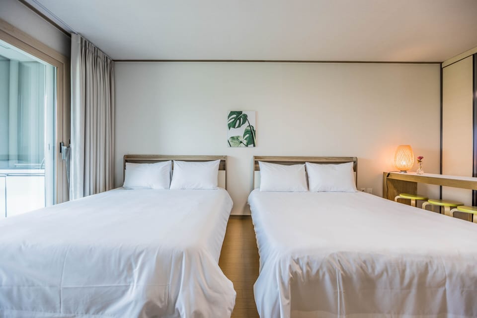 Deluxe Twin Room | Free WiFi, bed sheets