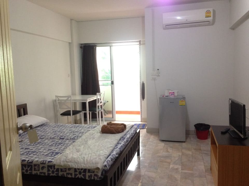 Standard Double Room | Free WiFi