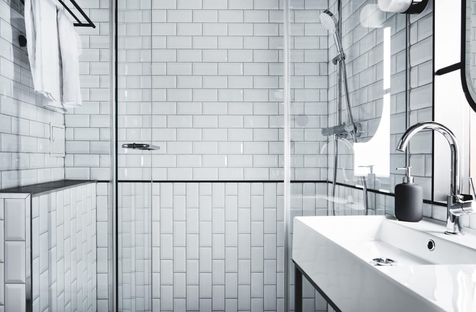 Double Room | Bathroom | Rainfall showerhead, hair dryer, towels, soap