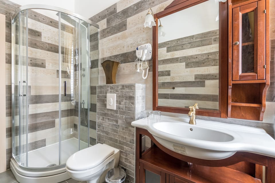 Deluxe Double Room | Premium bedding, in-room safe, desk, soundproofing
