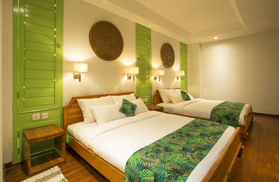Suite Family | In-room safe, desk, blackout drapes, WiFi (free)