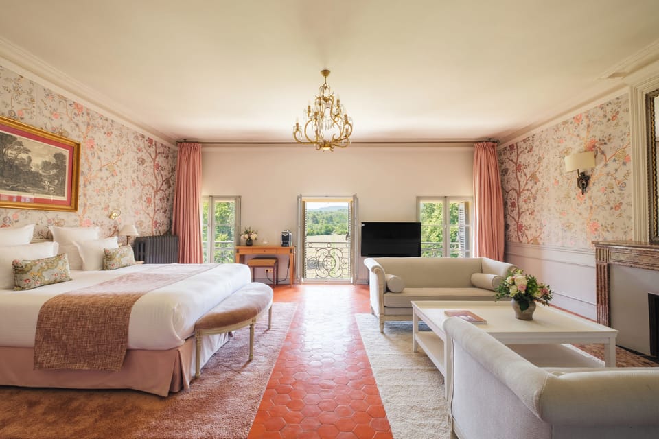 Historic Suite | Premium bedding, minibar, in-room safe, desk