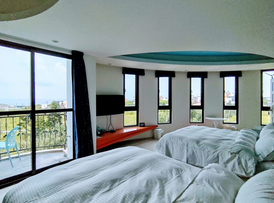Superior Quadruple Room, Ocean View | Individually decorated, individually furnished, desk, laptop workspace
