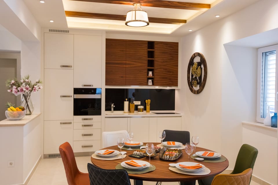 Premium Penthouse, Private Pool (BLUE DIAMOND) | In-room dining