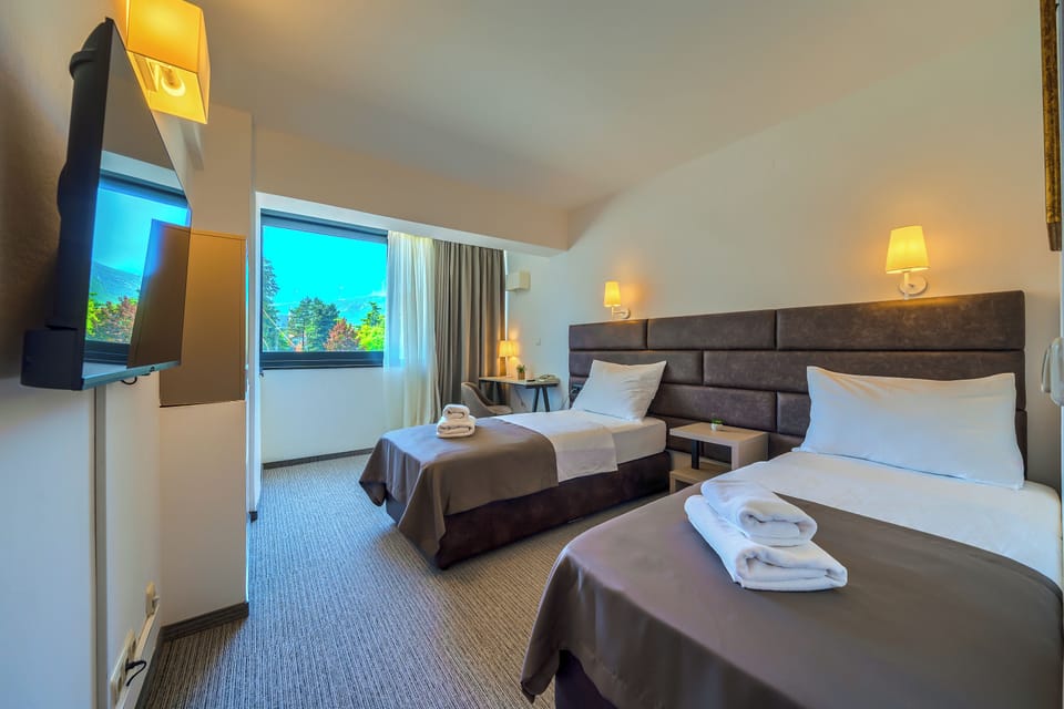 Comfort Double or Twin Room, Park View | Desk, laptop workspace, free WiFi, bed sheets