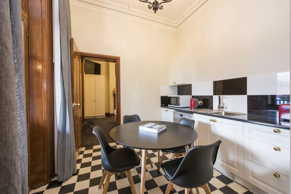Suite 3 - Queen Apartment | Private kitchenette | Fridge, microwave, toaster