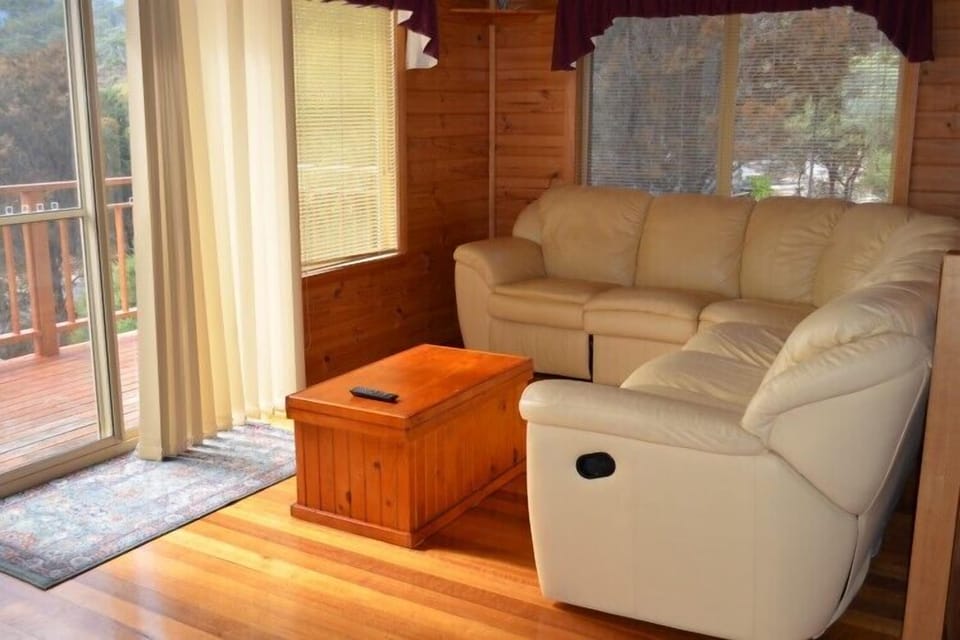 House, 2 Bedrooms | Living area | Flat-screen TV, DVD player