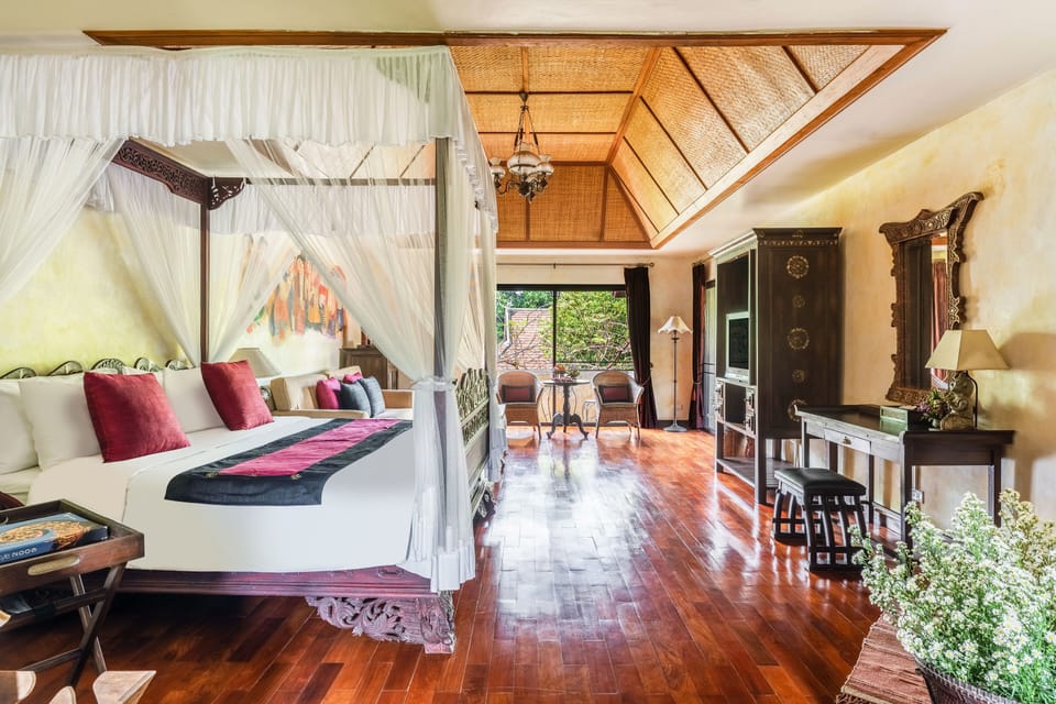 Junior Suite, Bathtub, Garden View | In-room safe, individually decorated, individually furnished, desk