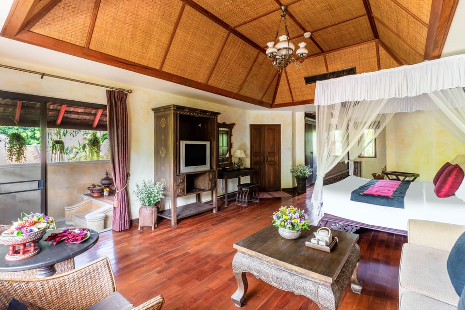 Junior Suite, Bathtub, Garden View | In-room safe, individually decorated, individually furnished, desk