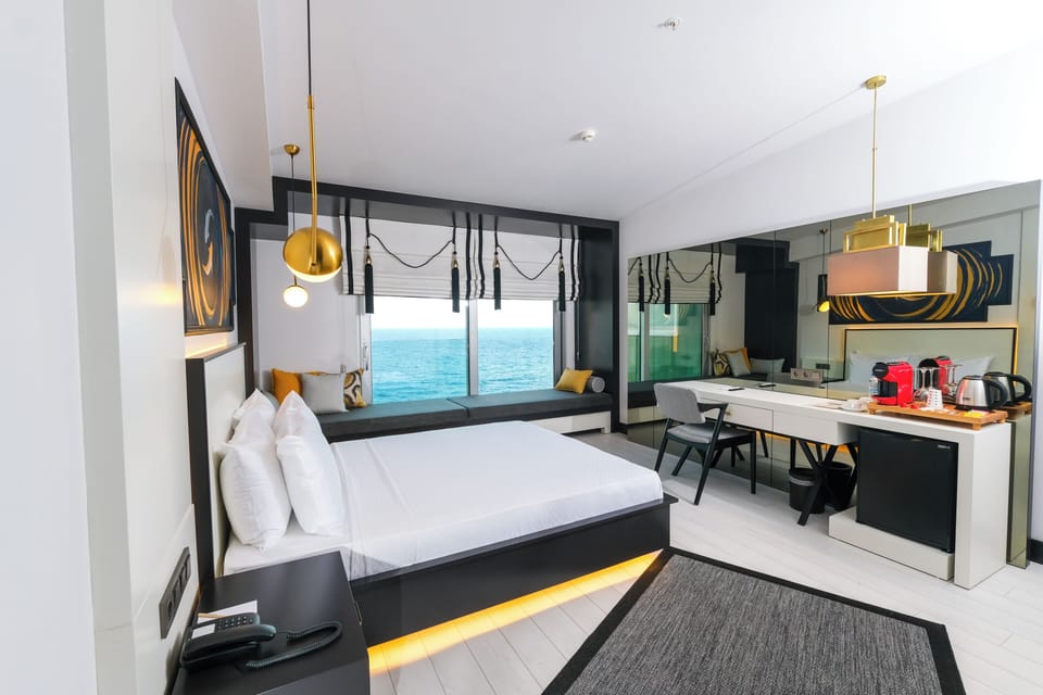 Deluxe Suite, Sea View | View from room