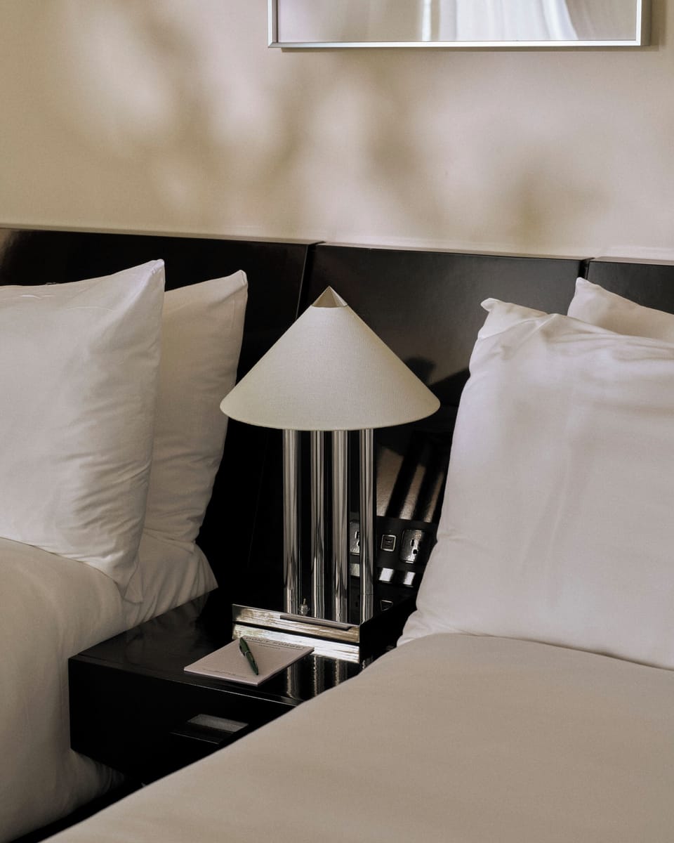 Premium bedding, iron/ironing board, free WiFi, bed sheets