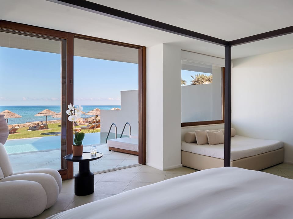 Junior Bungalow Suite waterfront, private pool | Hypo-allergenic bedding, minibar, in-room safe, blackout drapes