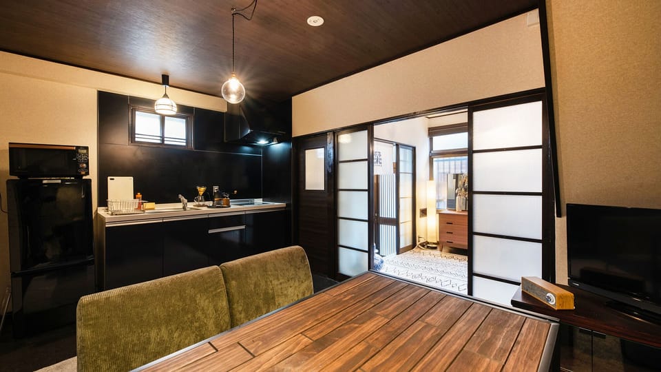 Japanese Style Townhouse | 2 bedrooms, desk, bed sheets