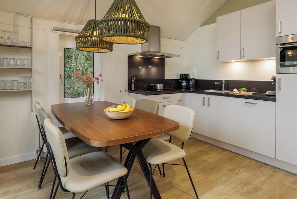 Comfort Cottage, 3 Bedrooms | Private kitchen | Fridge, microwave, stovetop, dishwasher