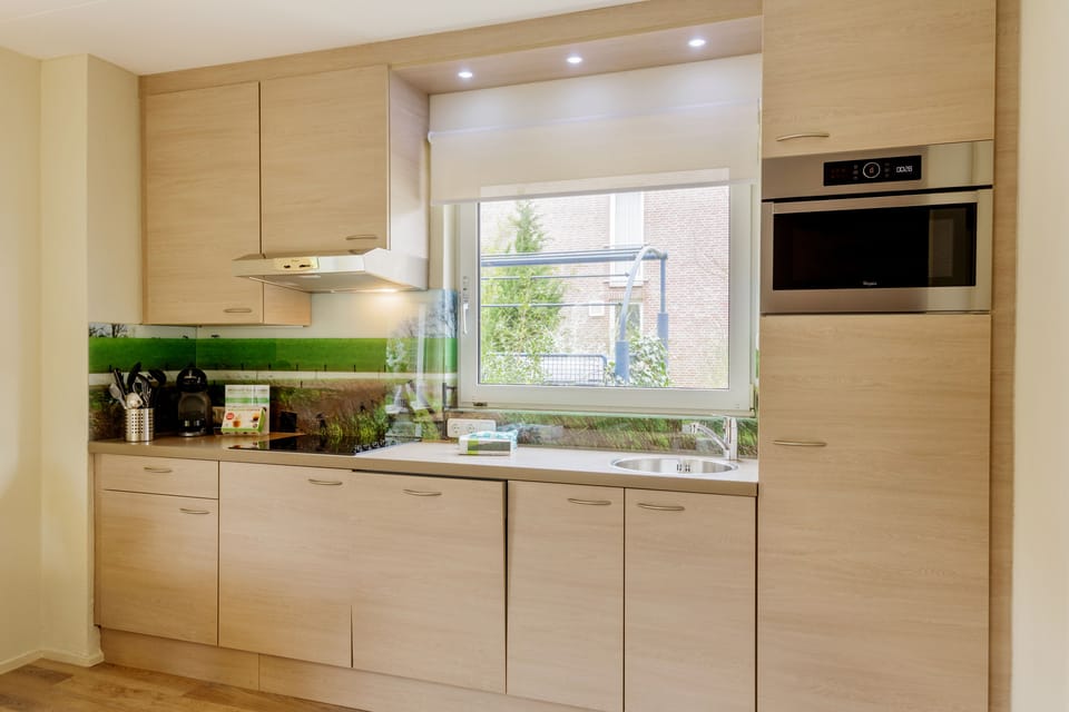 Deluxe cottage, 2 bedrooms | Private kitchen | Fridge, coffee/tea maker, toaster