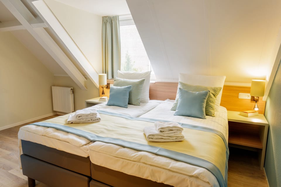 Deluxe cottage, 2 bedrooms | Free WiFi, bed sheets