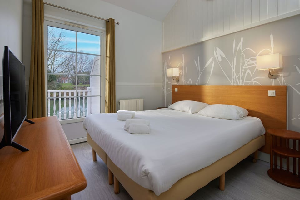 New Design VIP Cottage 4 people  | Free cribs/infant beds, WiFi, bed sheets
