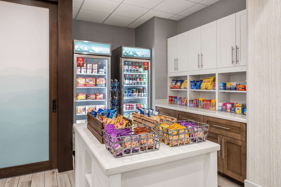 Snack bar