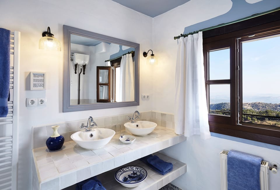 Double Room (El Pueblo) | Bathroom | Free toiletries, hair dryer, towels