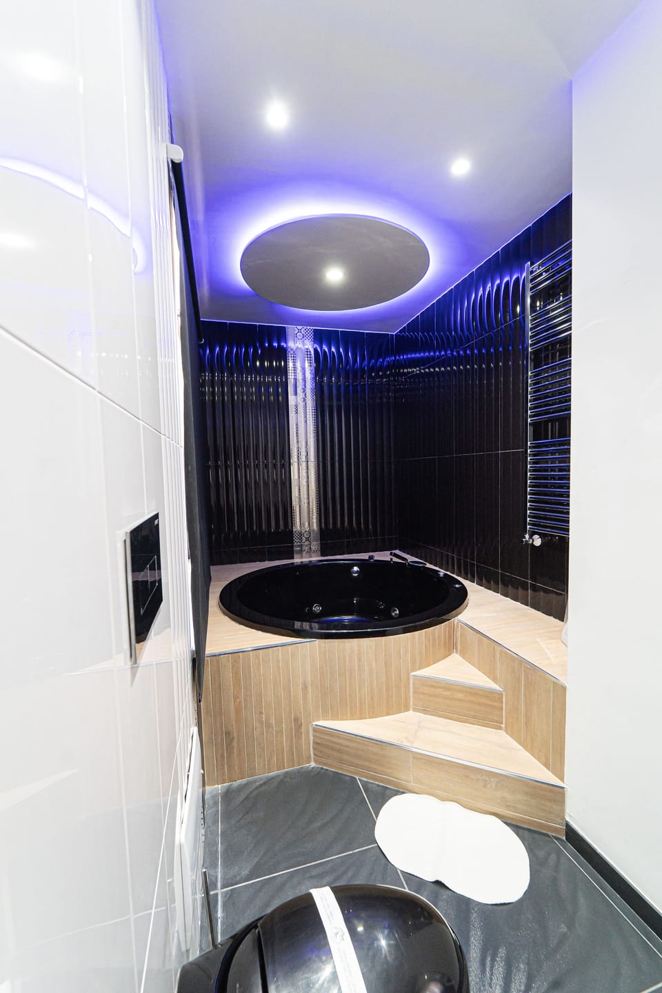 Studio Suite, Hot Tub, Annex Building (Piazza Mercato, 45) | Private spa tub