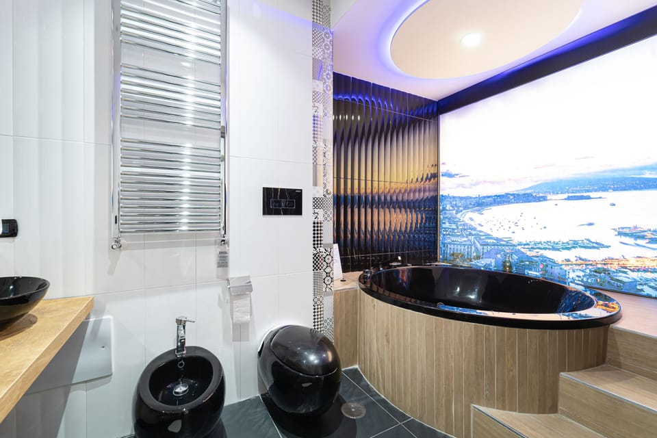 Studio Suite, Hot Tub, Annex Building (Piazza Mercato, 45) | Private spa tub