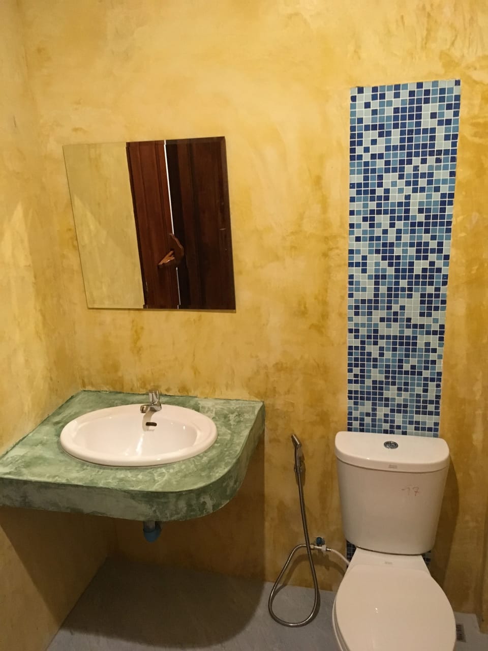 Basic Double Room, 1 Bedroom | Bathroom | Shower, free toiletries, hair dryer, towels