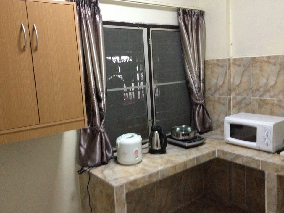 Fridge, electric kettle