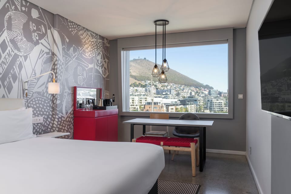 Superior Room, Mountain View | Minibar, in-room safe, desk, laptop workspace