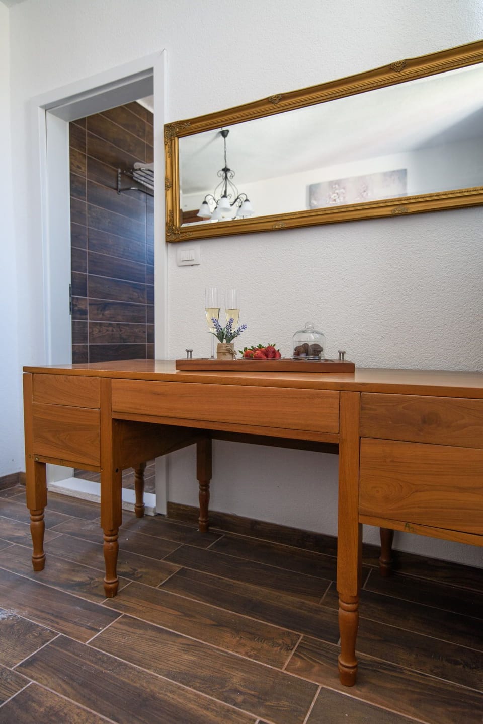 Family Suite, Poolside | Room service - dining