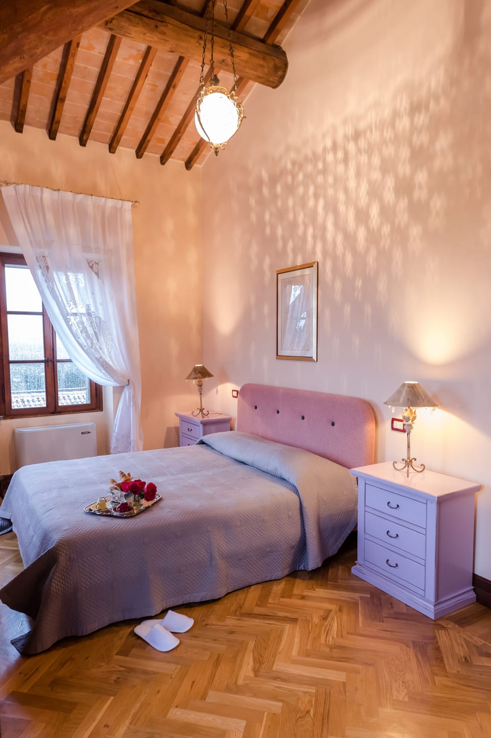 Room, Garden View | Hypo-allergenic bedding, down comforters, in-room safe