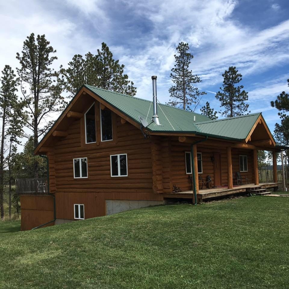front/road side view of cabin
