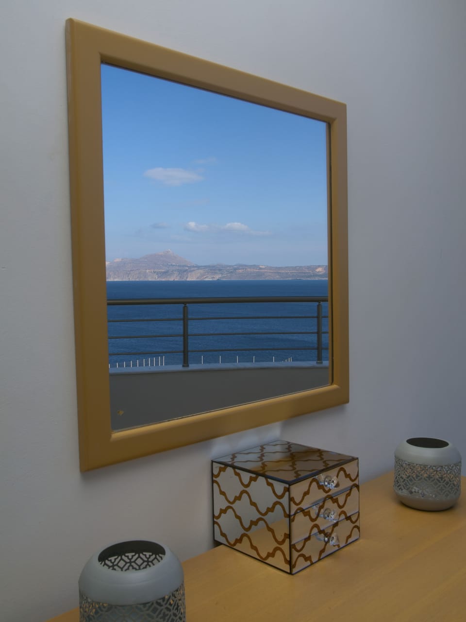 Relax and Reflect !