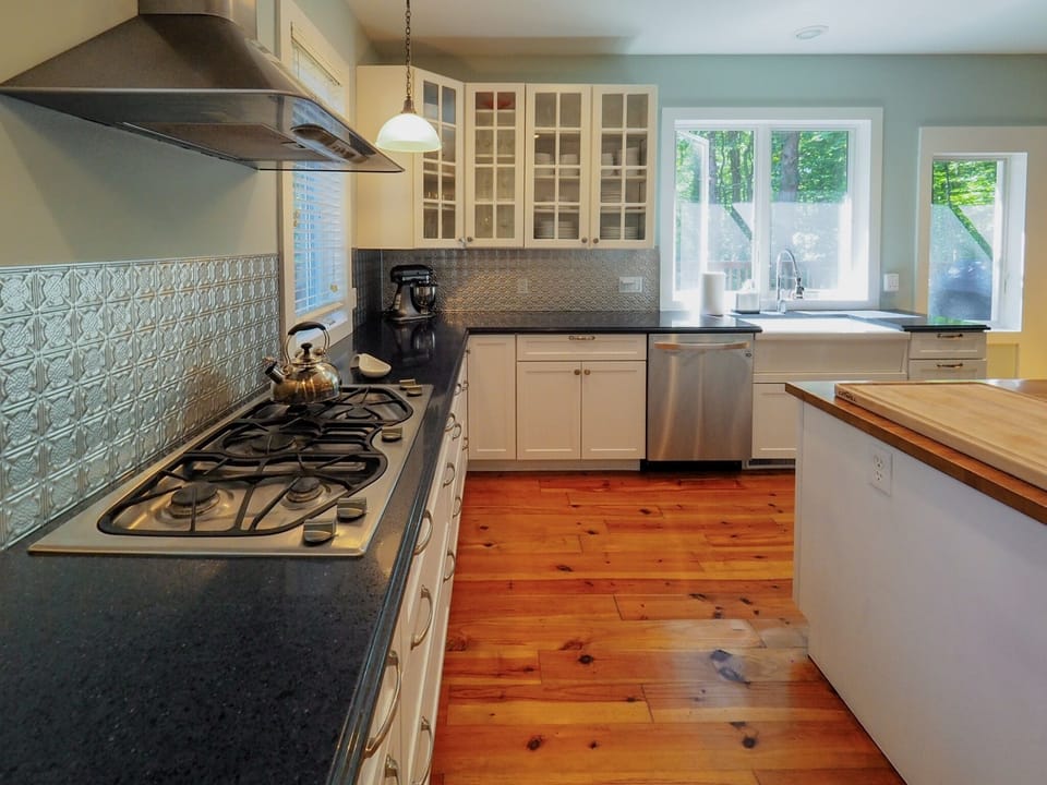 5 burner gas stove with hood, smart LG dishwasher.