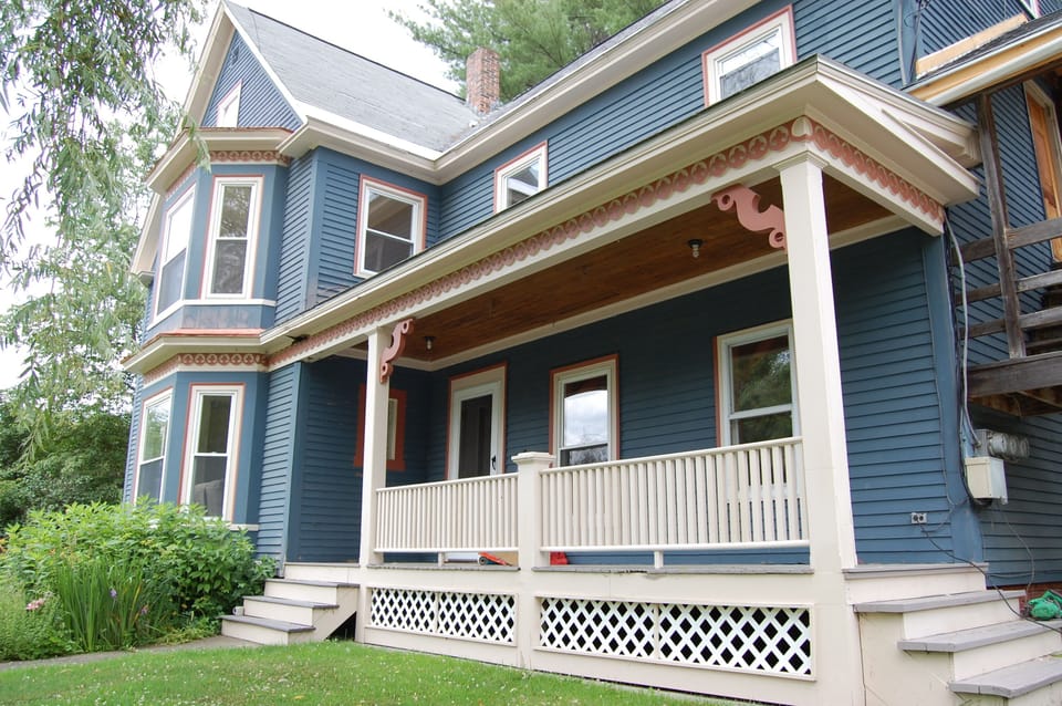 Victorian style, first floor unit