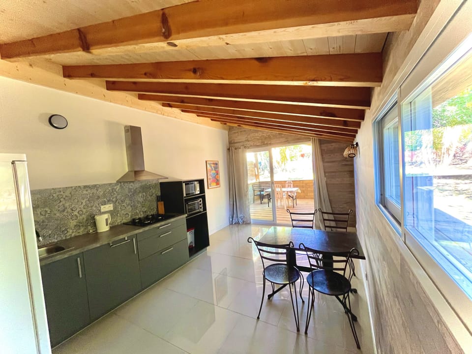 Comfort Cottage, 1 Bedroom | Private kitchen | Fridge, microwave, stovetop, espresso maker