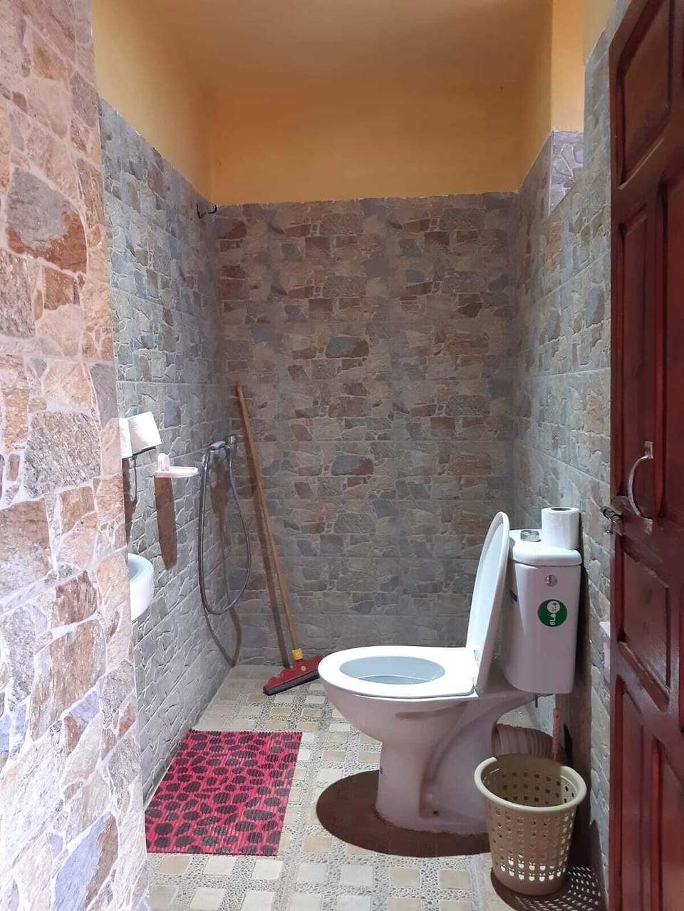 Family Room | Bathroom | Towels