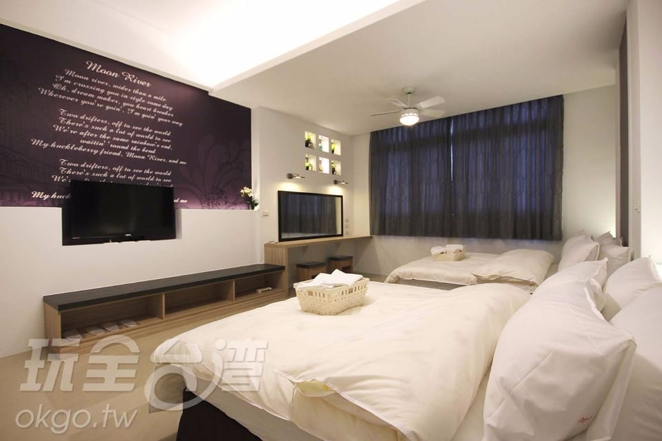 Quadruple Room | Premium bedding, desk, blackout drapes, free WiFi