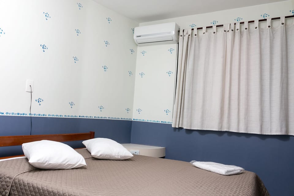 Luxury Room, 1 Double or 2 Twin Beds (Double) | Minibar, in-room safe, individually decorated, individually furnished