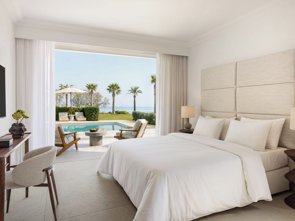 Luxury Family Suite Sea View, Private Pool | Premium bedding, free minibar items, in-room safe, desk