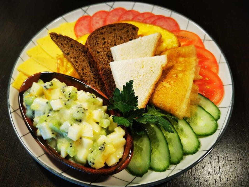 Daily continental breakfast for a fee