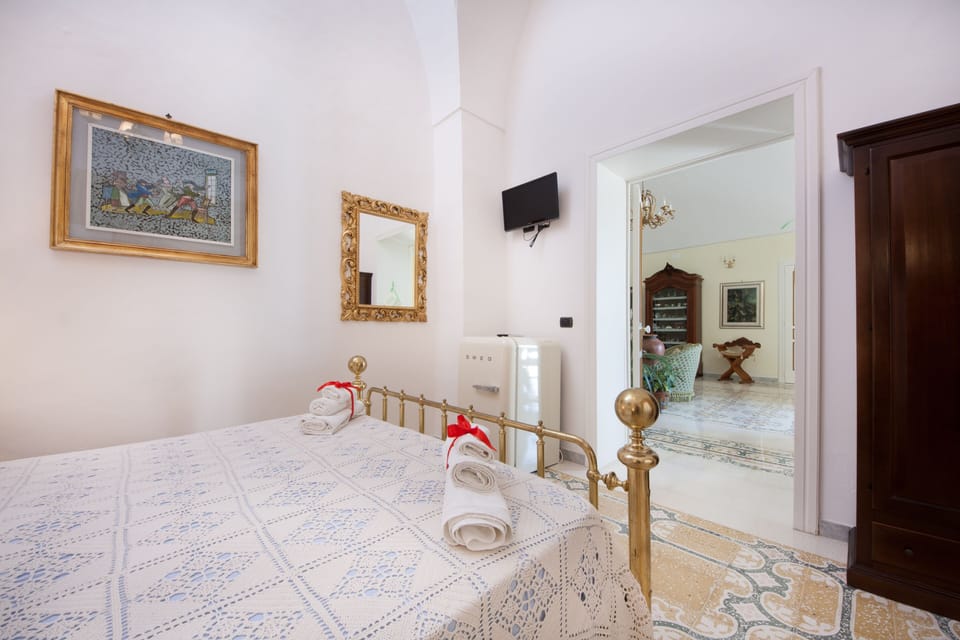 Double Room | Premium bedding, memory foam beds, in-room safe, blackout drapes