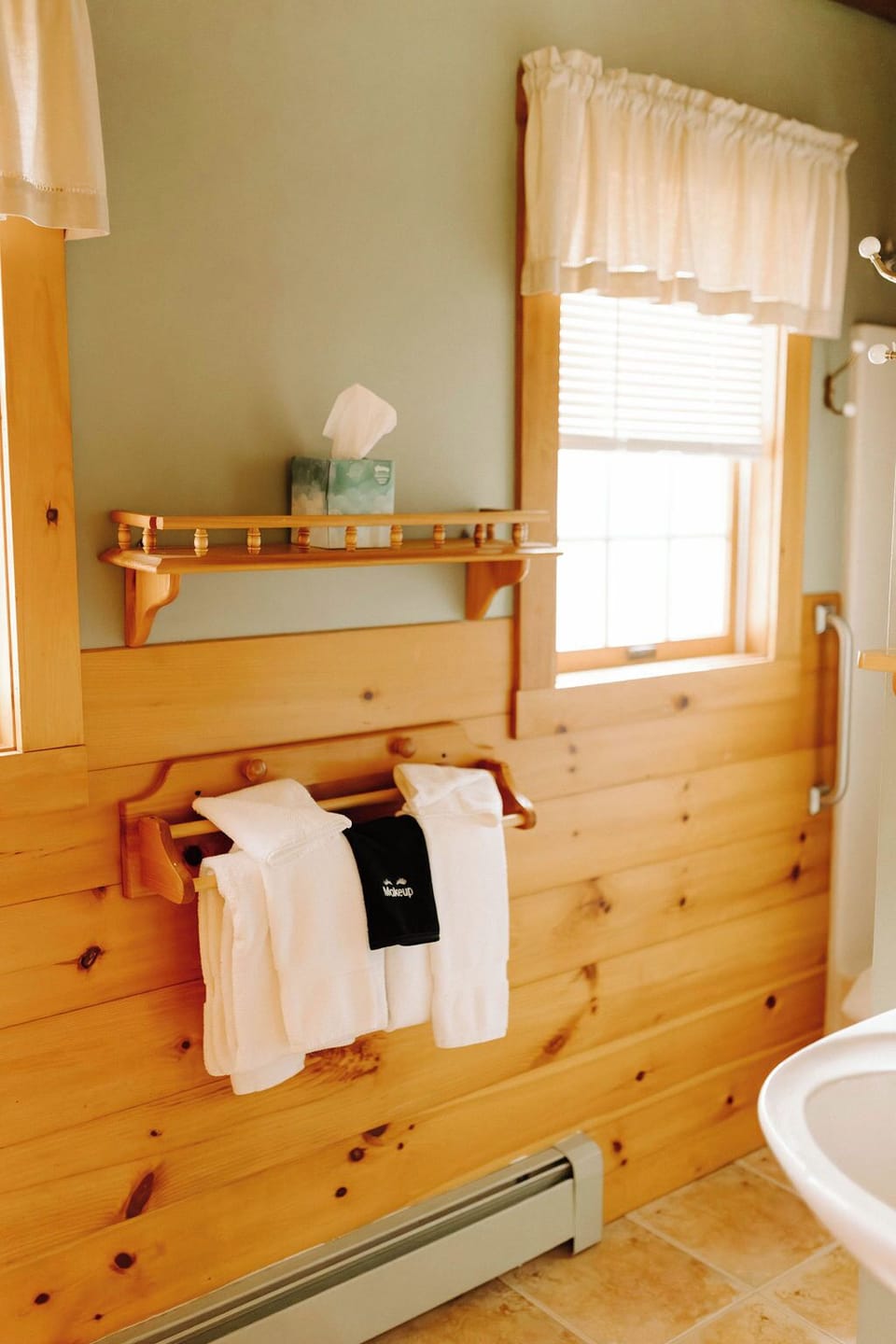 Superior Double Room, 1 Queen Bed | Free WiFi, bed sheets