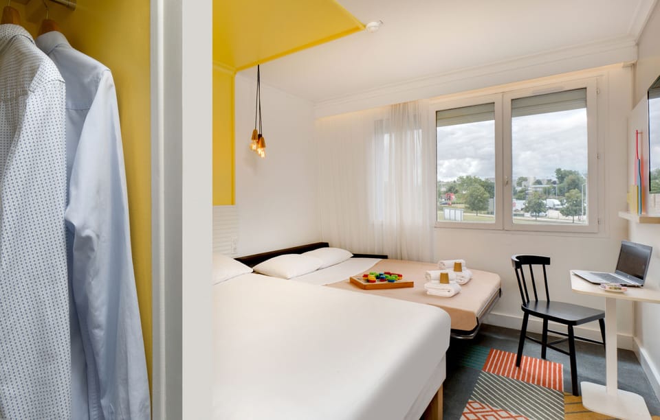 Standard Double Room, 1 Double Bed with Sofa bed | Premium bedding, desk, soundproofing, iron/ironing board