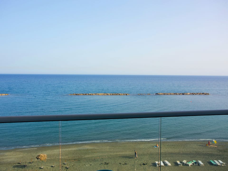 Deluxe Apartment, 2 Bedrooms, Beachfront | Beach | On the beach