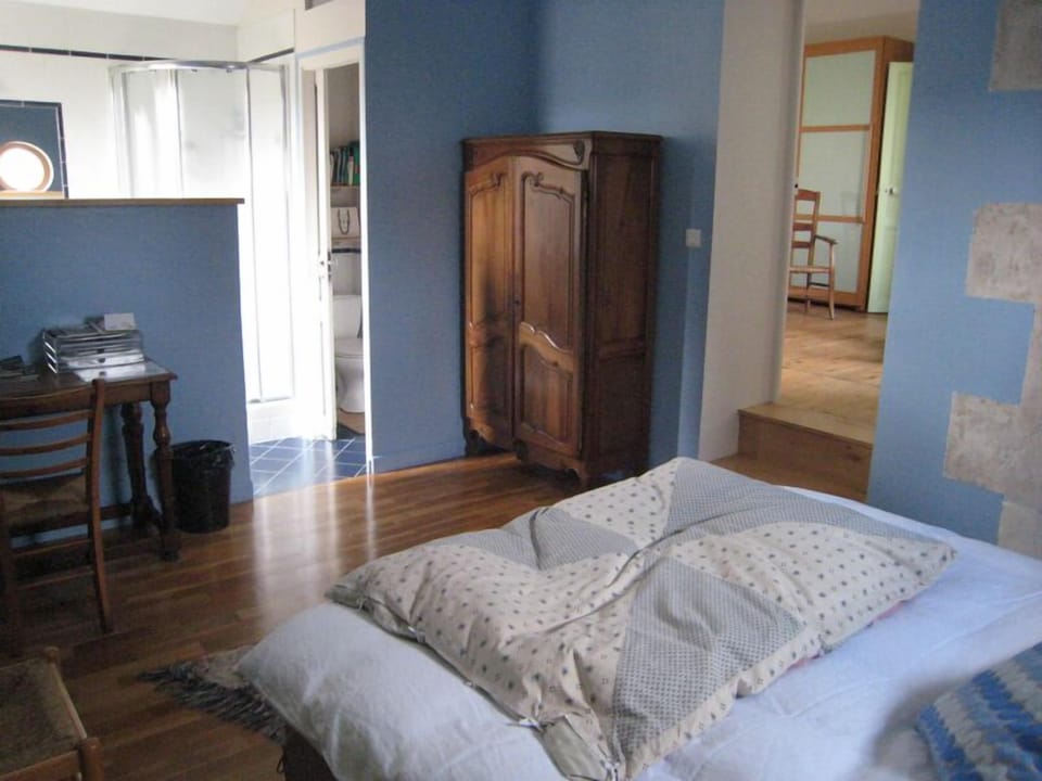 Family Suite, 2 Bedrooms | 2 bedrooms, premium bedding, down comforters, Select Comfort beds